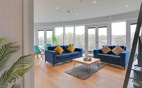 New London Life Executive Apartments
