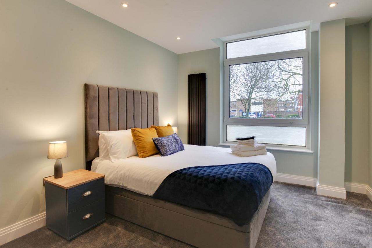 New London Life Executive Apartments Chelmsford Exterior photo