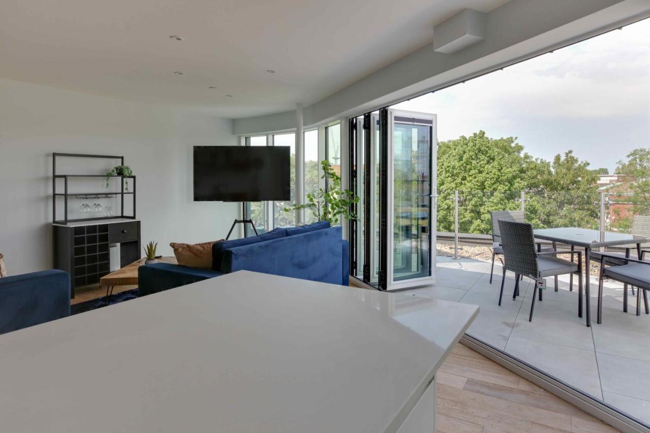 New London Life Executive Apartments Chelmsford Exterior photo